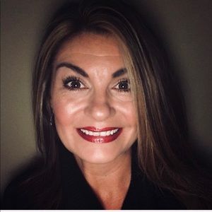 Meet your Posher, Vickie